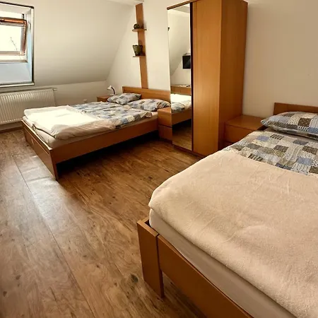 Prazirna Drahonice - Stara Hlina Lejlighed Třeboň